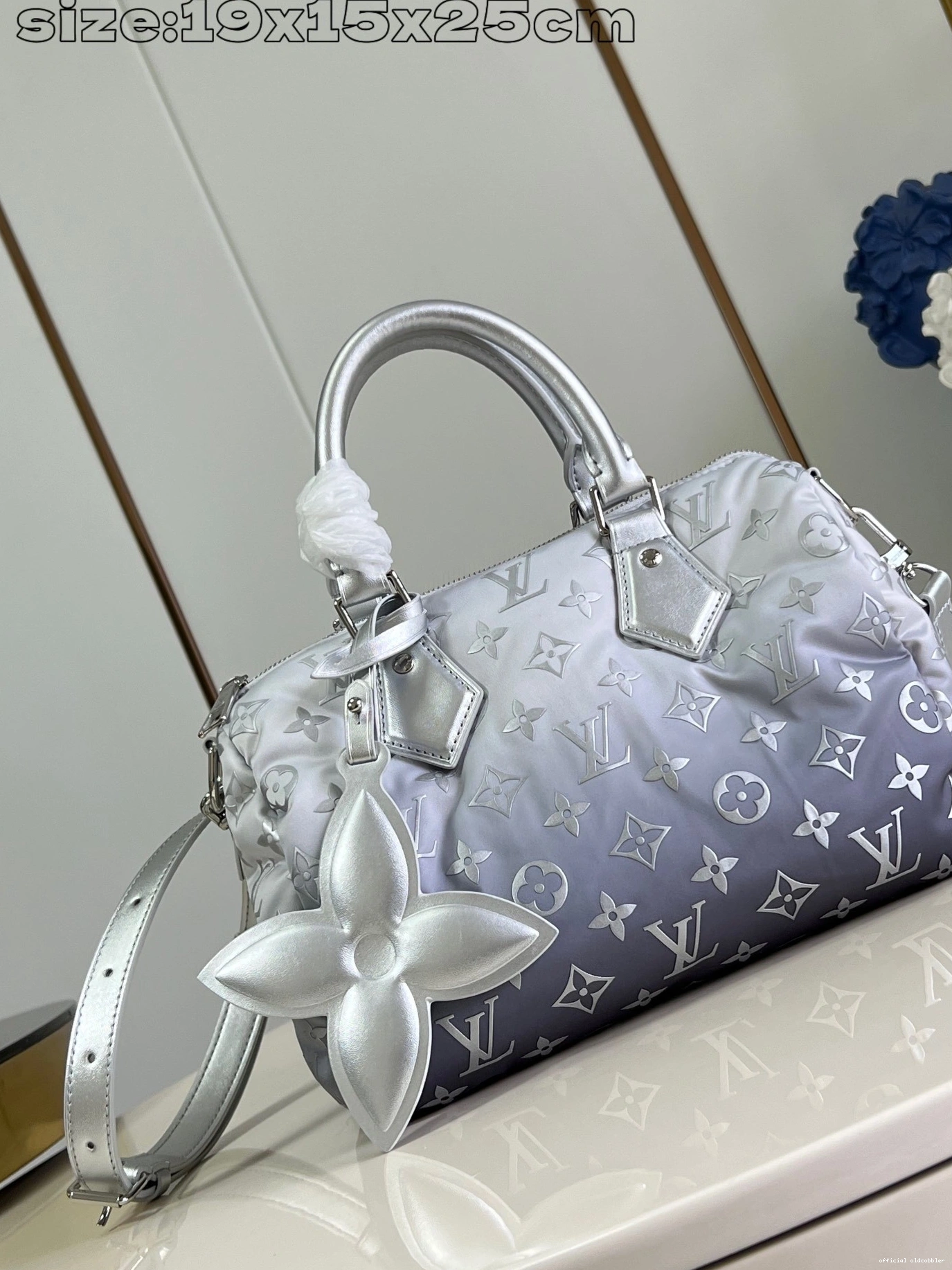Official oldcobbler VUITTON 25 BANDOULIÈRE SPEEDY LOUIS 0723